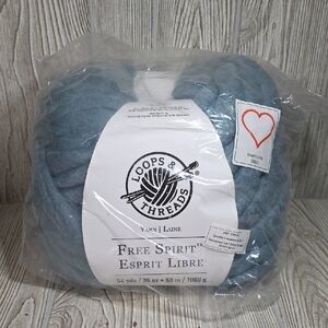 Loops & Threads Free Spirit Jumbo Yarn Dusty Blue 54 Yards NEW